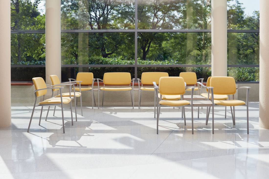 Willow™ Bariatric Chairs – Comfortable, Durable & Easy-Clean Medical Seating