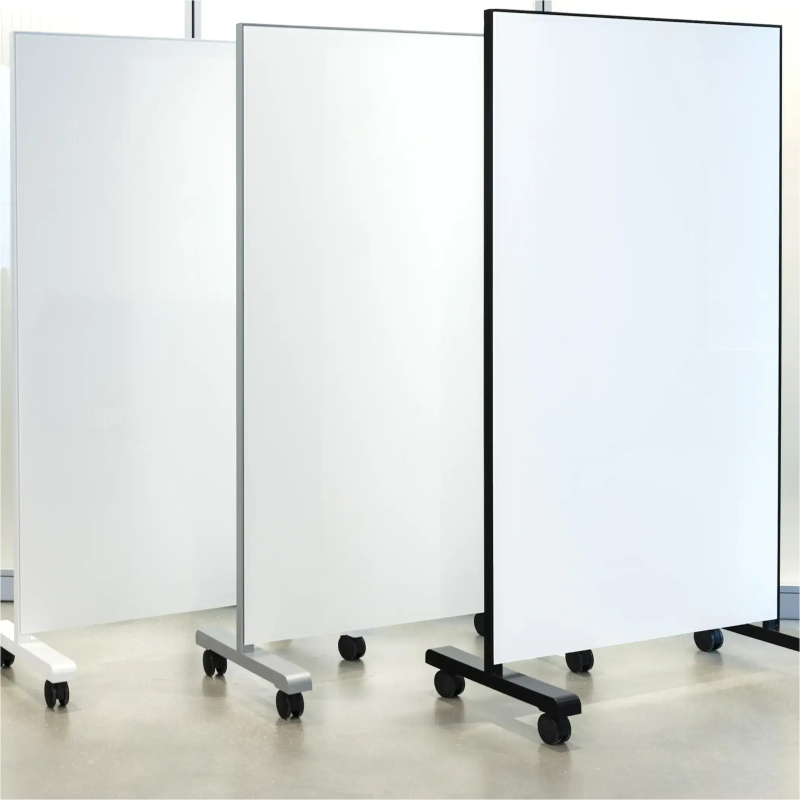 eM Mobile Clinical Magnetic Glass Whiteboard