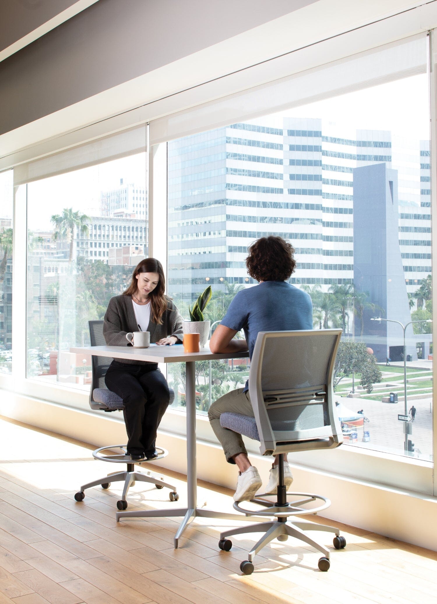 Amplify Midback: Ergonomic Comfort & Modern Office Chair Design Office Chair, Conference Chair, Meeting Chair SitOnIt 