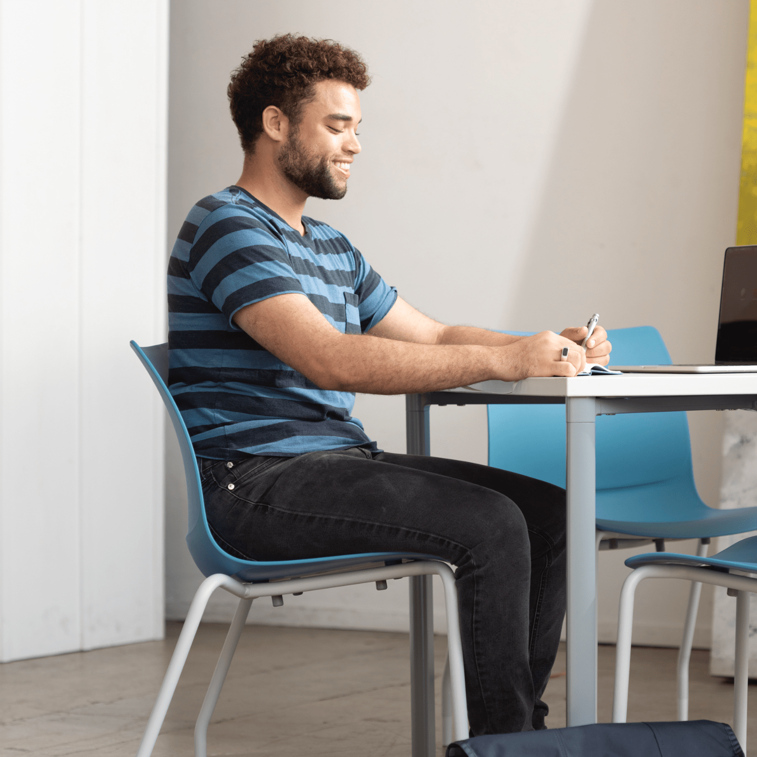 Baja Guest Chairs | Fully Customizable Guest Chair, Cafe Chair, Stack Chair SitOnIt 