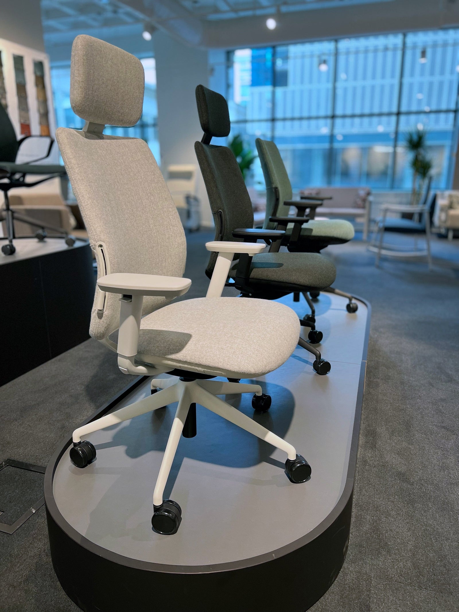 innate Ergonomic Office Chair – Adjustable, Breathable & Budget-Friendly Office Chair, Stool Allseating 